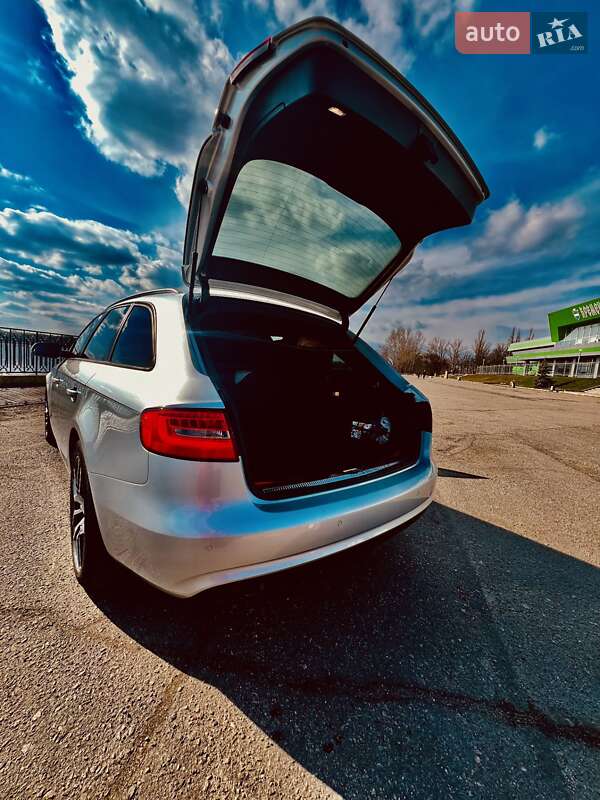 Универсал Audi A4 2013 в Кременчуге