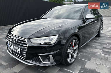Седан Audi A4 2016 в 