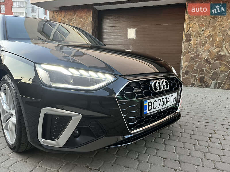 Седан Audi A4 2023 в Львові