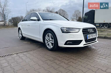 Седан Audi A4 2015 в Виннице