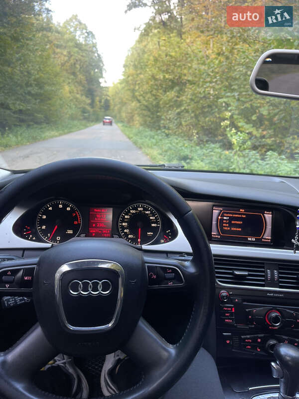 Седан Audi A4 2011 в Трускавці