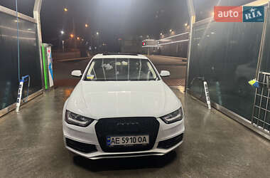 Седан Audi A4 2014 в Кривом Роге