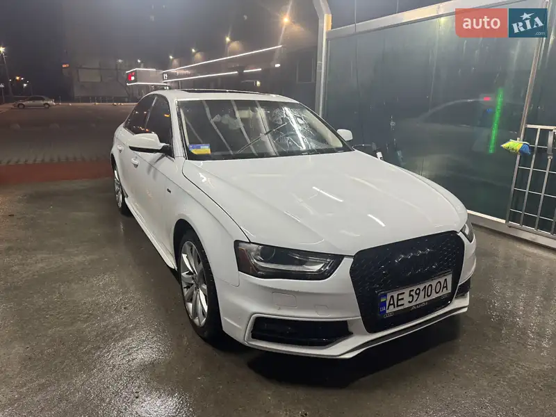 Audi A4 2014
