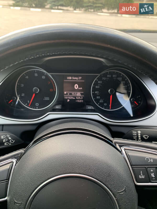 Седан Audi A4 2015 в Харкові