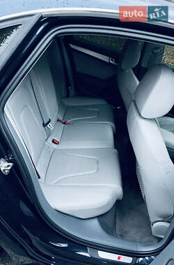 Седан Audi A4 2014 в 