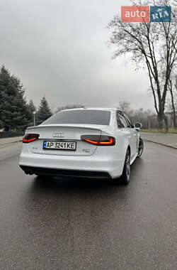 Седан Audi A4 2013 в 
