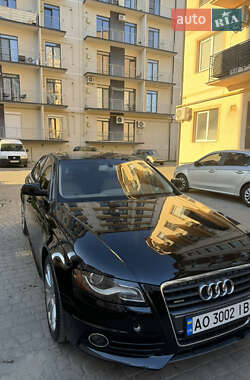 Седан Audi A4 2012 в 