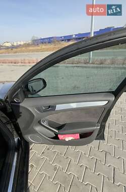 Универсал Audi A4 2012 в 