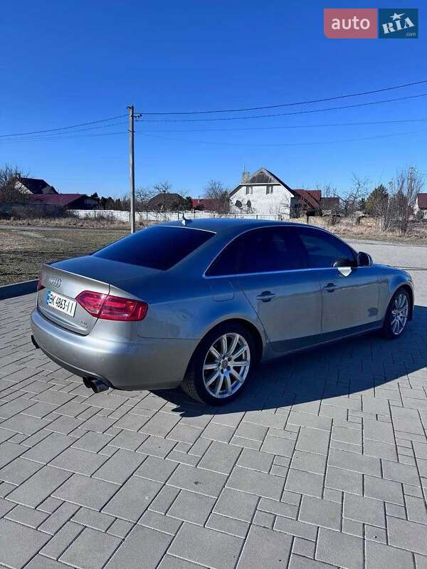 Седан Audi A4 2008 в Ровно