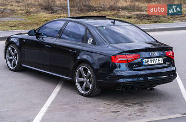Седан Audi A4 2015 в 