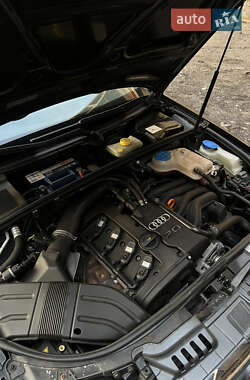 Седан Audi A4 2005 в 