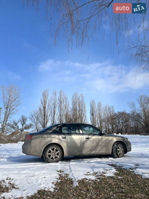 Седан Audi A4 2005 в Кременчуге
