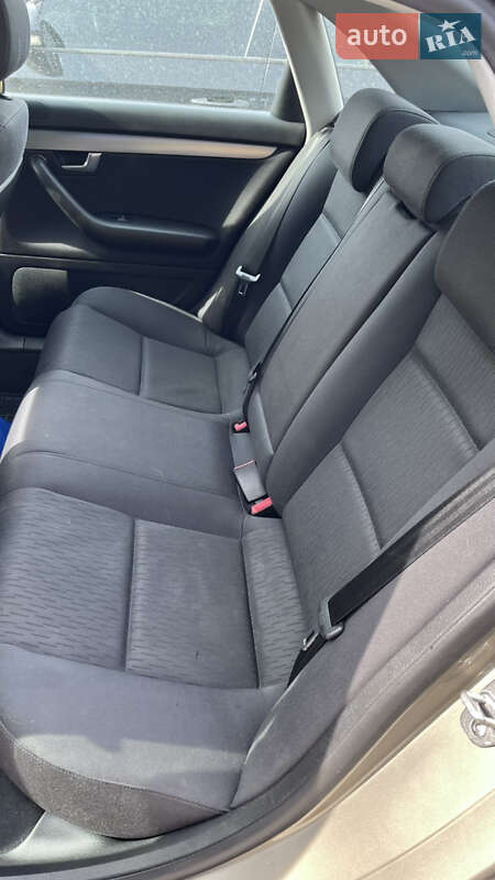 Седан Audi A4 2005 в Кременчуге