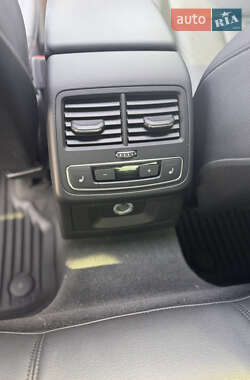 Седан Audi A4 2017 в 
