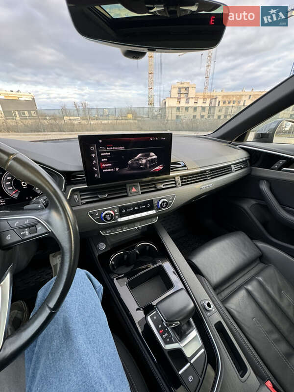 Седан Audi A4 2021 в Харькове