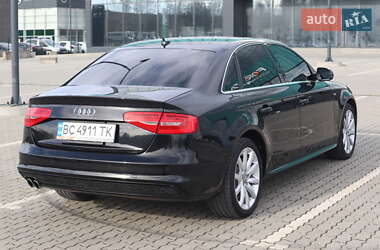 Седан Audi A4 2013 в 