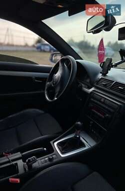 Универсал Audi A4 2004 в 