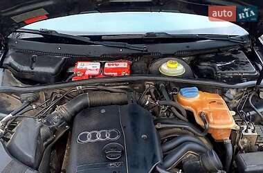 Універсал Audi A4 1998 в 