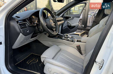 Седан Audi A4 2022 в 