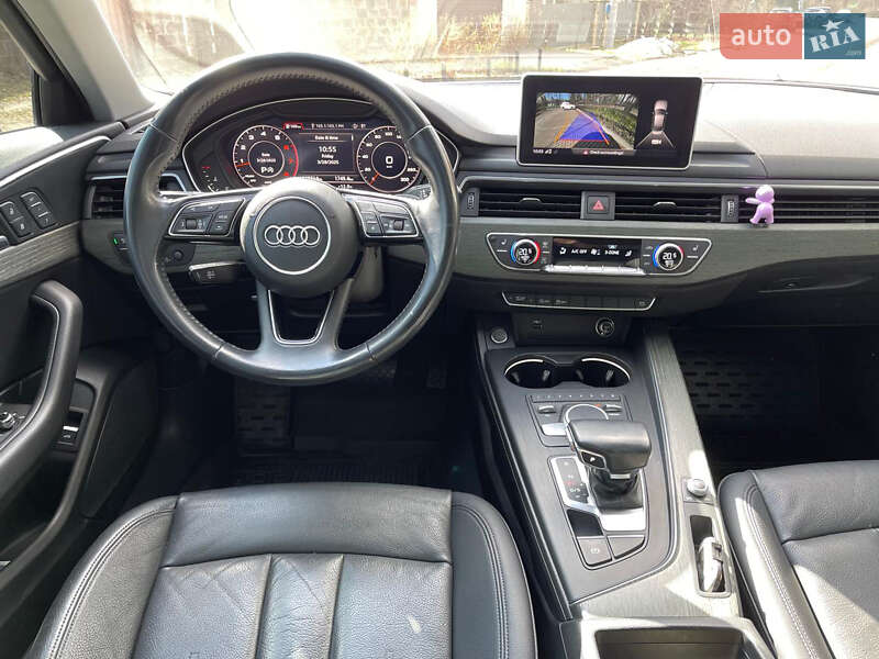 Седан Audi A4 2018 в Киеве
