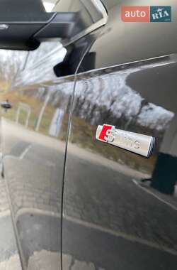 Седан Audi A4 2014 в 