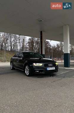 Седан Audi A4 2014 в 