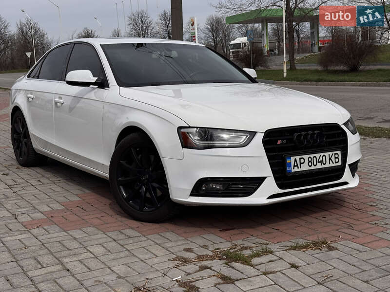 Седан Audi A4 2012 в Запорожье