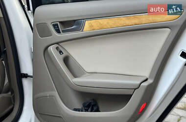 Седан Audi A4 2009 в 