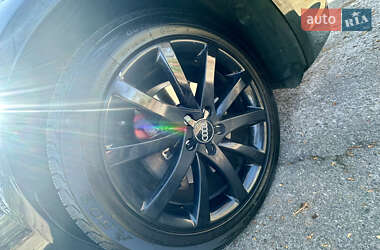Седан Audi A4 2014 в 