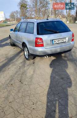 Універсал Audi A4 2001 в 