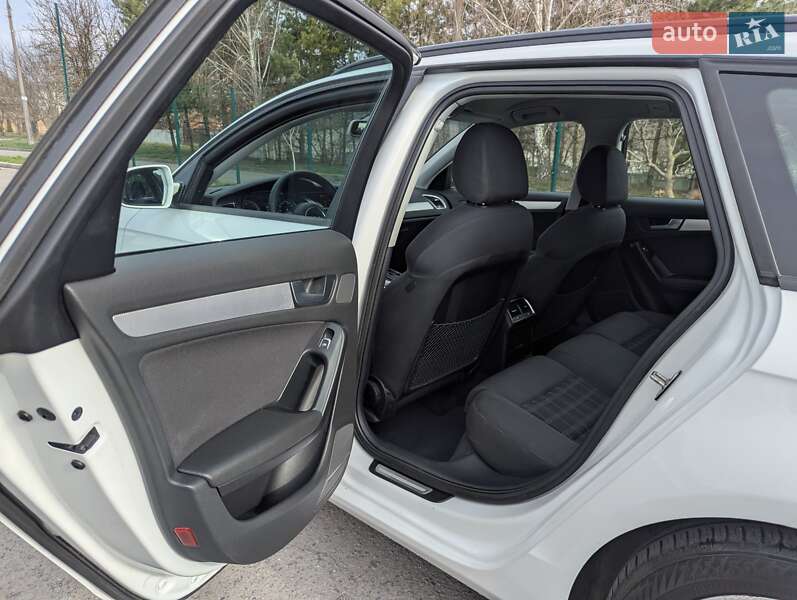 Универсал Audi A4 2013 в Хмельницком