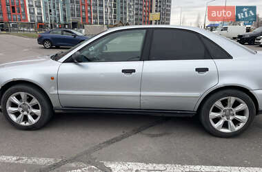 Седан Audi A4 1996 в 