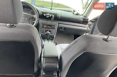 Седан Audi A4 1996 в 
