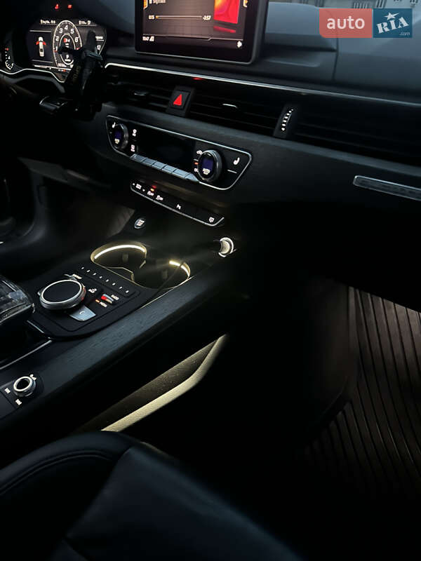Седан Audi A4 2016 в Житомирі