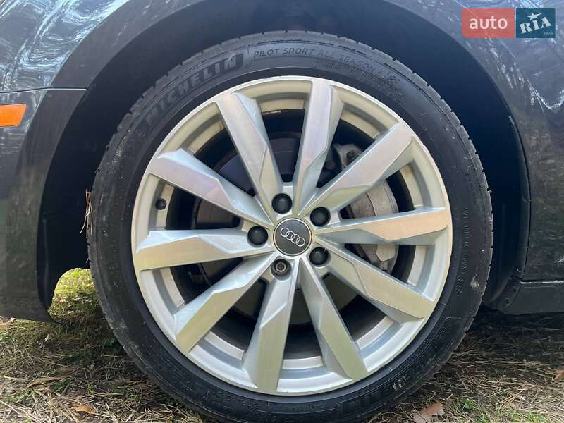 Седан Audi A4 2017 в Звягеле