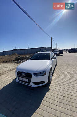 Седан Audi A4 2013 в 