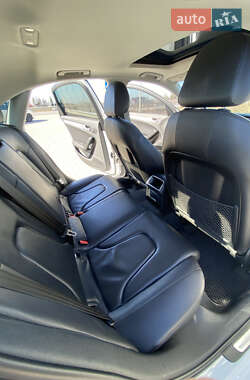 Седан Audi A4 2013 в 