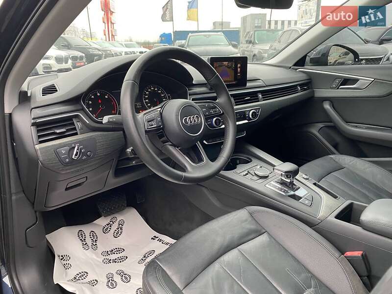 Седан Audi A4 2016 в Львове