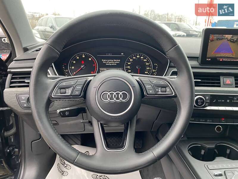 Седан Audi A4 2016 в Львове
