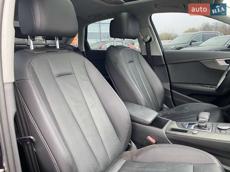 Седан Audi A4 2016 в Львове