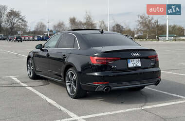 Седан Audi A4 2016 в 