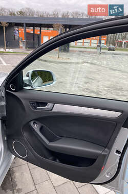 Седан Audi A4 2013 в 
