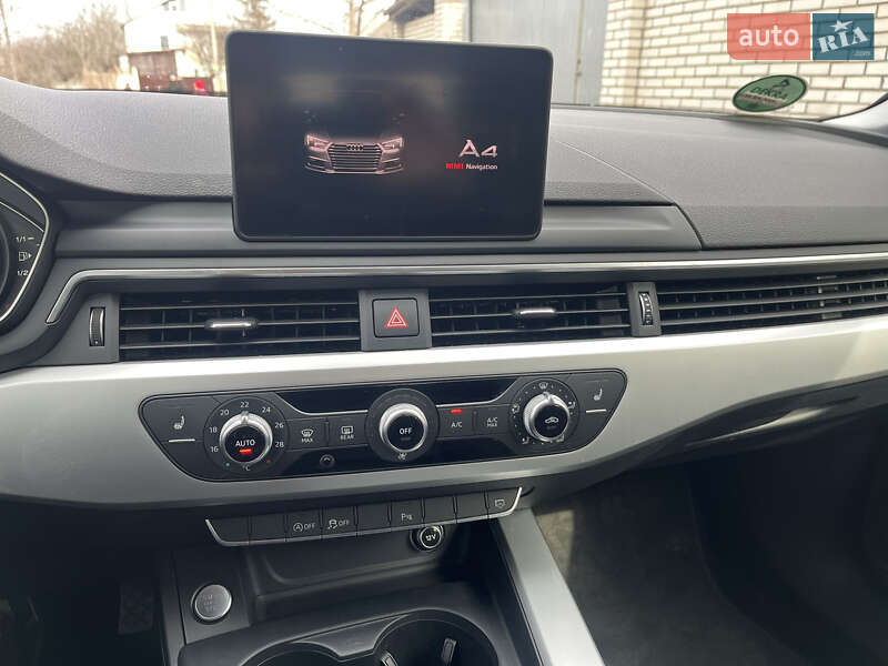 Универсал Audi A4 2018 в Житомире