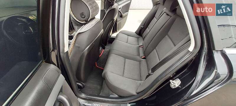 Универсал Audi A4 2006 в Раздельной