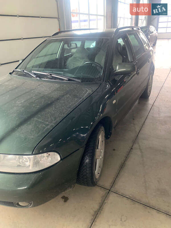 Универсал Audi A4 2000 в Черновцах