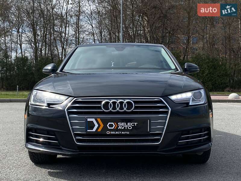 Седан Audi A4 2016 в Львове