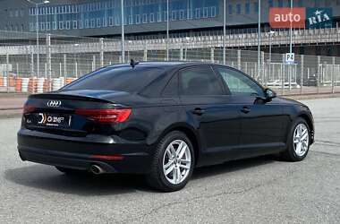Седан Audi A4 2016 в 