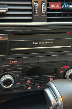 Седан Audi A4 2015 в 