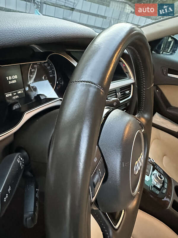 Седан Audi A4 2015 в Киеве