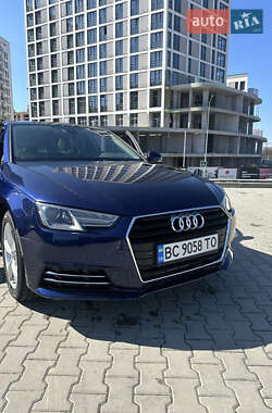 Седан Audi A4 2019 в 